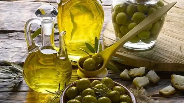 تصویر 5 از فروش روغن زیتون اصل + قیمت خرید به صرفه